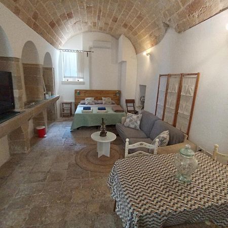 Graziosa Soluzione Indipendente Nel Cuore Del Centro Storico Otranto Luaran gambar